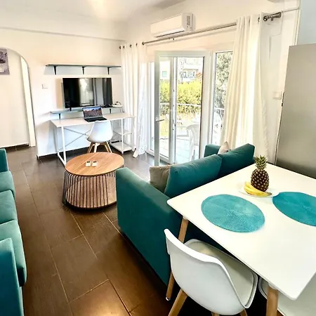 Mediterranean Blue - Secret Escape * לימסול