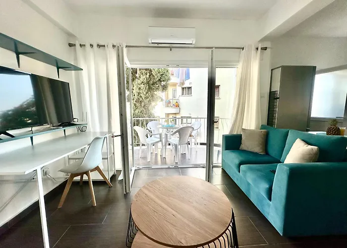 Mediterranean Blue - Secret Escape Värdshus Limassol